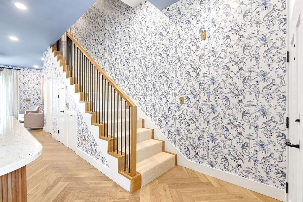 Interior, Recessed Lighting, Wood Texture Flooring