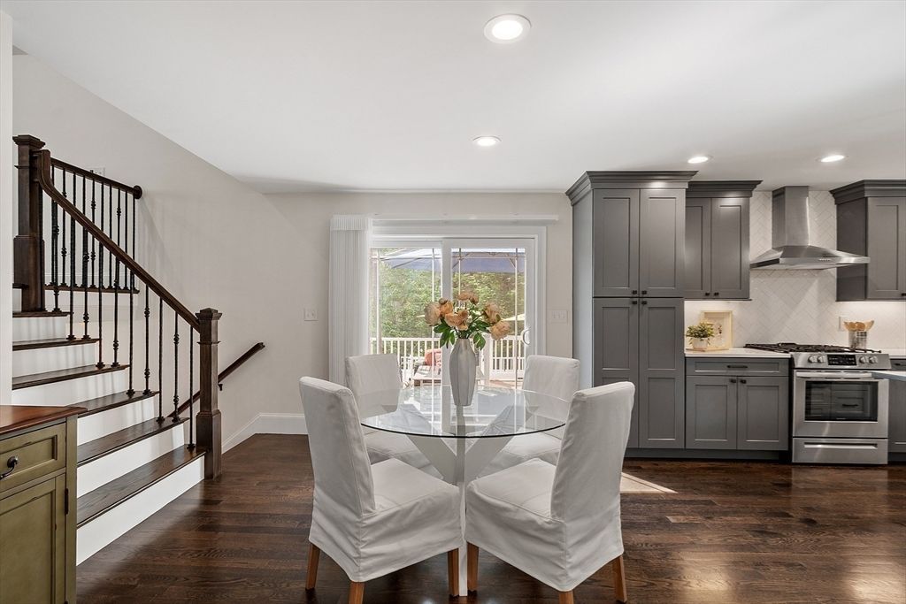 Dining room, Interior, Kitchen, Recessed Lighting, Stainless Steel Appliances, Wood Texture Flooring