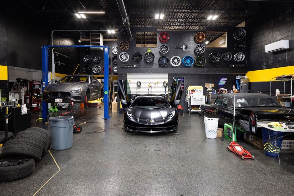 Garage, Interior, Recessed Lighting