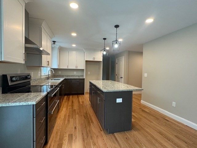 Interior, Kitchen, Pendant Lights, Recessed Lighting, Wood Texture Flooring