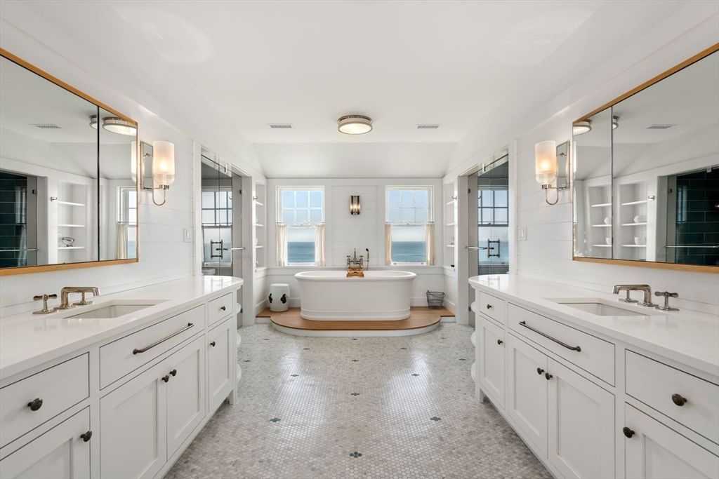 Bathroom, Dual Sink Vanities, Free Standing Baths, Interior, Water