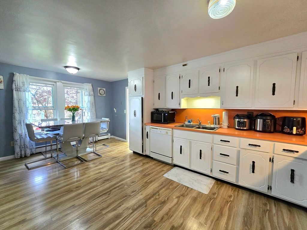 Dining room, Interior, Kitchen, Wood Texture Flooring