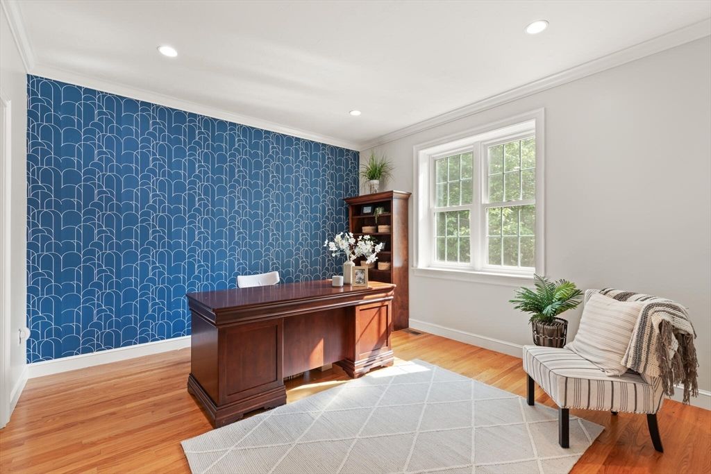 Home Office, Interior, Recessed Lighting, Wood Texture Flooring