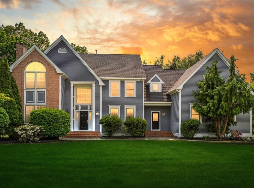 Exterior, Facade, Brick Facade, Farmhouse