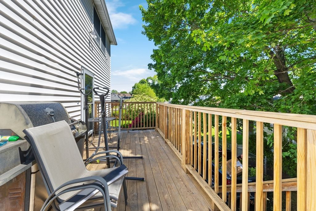 Exterior, Wood Texture Flooring