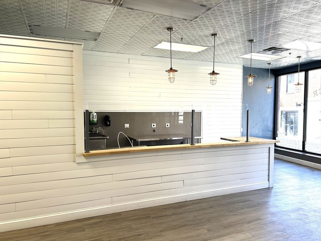 Interior, Kitchen, Pendant Lights, Wood Texture Flooring