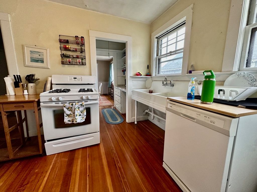 Interior, Kitchen, Wood Texture Flooring