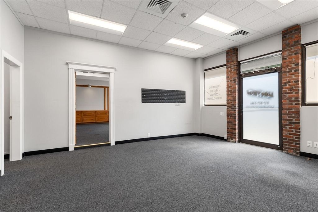 Empty room, Interior, Recessed Lighting, Stone Walls