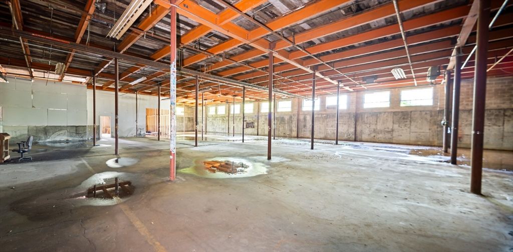 Interior, Wooden Beams