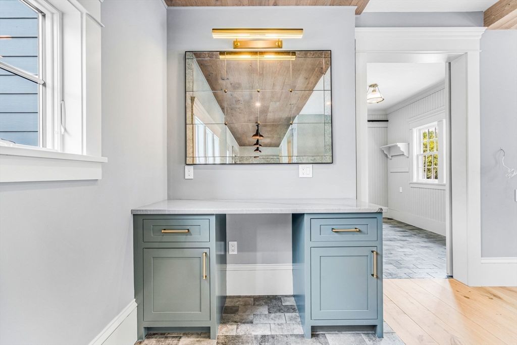 Chandelier, Empty room, Interior, Pendant Lights, Wooden Beams, Wood Texture Flooring