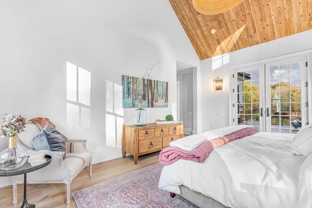 Bedroom, Interior, Recessed Lighting, Wooden Ceilings, Wood Texture Flooring