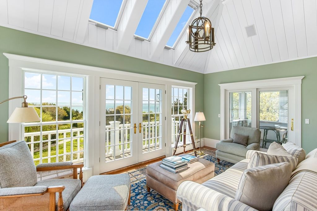 Interior, Living room, Pendant Lights