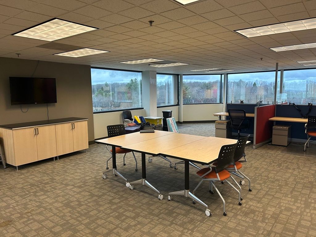 Game Room, Home Office, Interior, Recessed Lighting