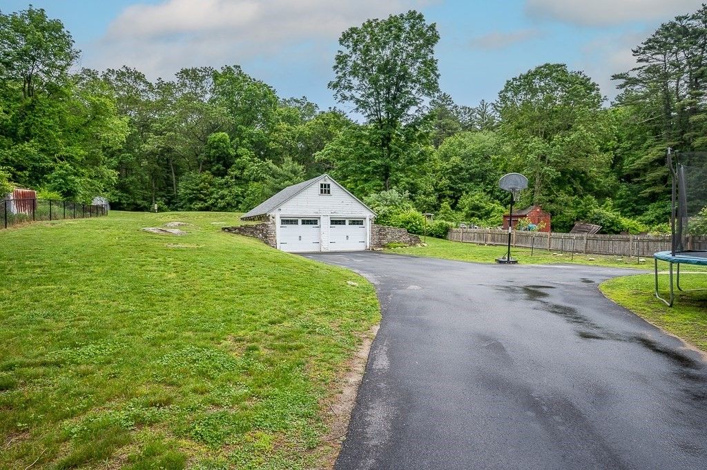 Backyard, Detached Garage, Exterior