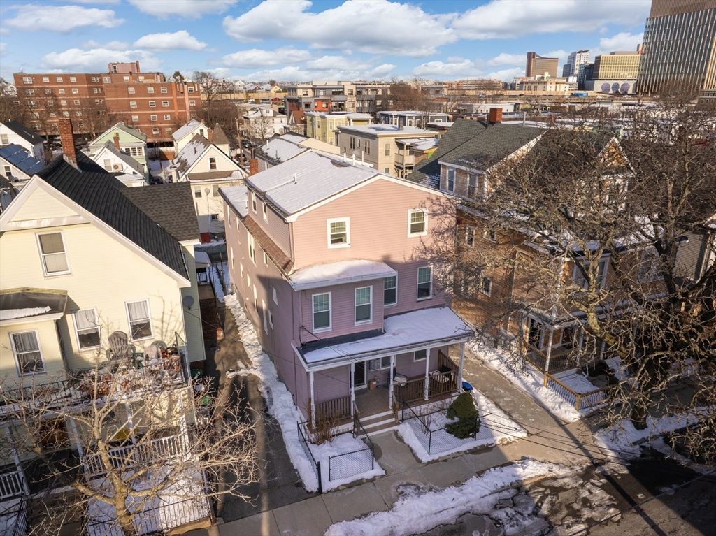 Exterior, Drone