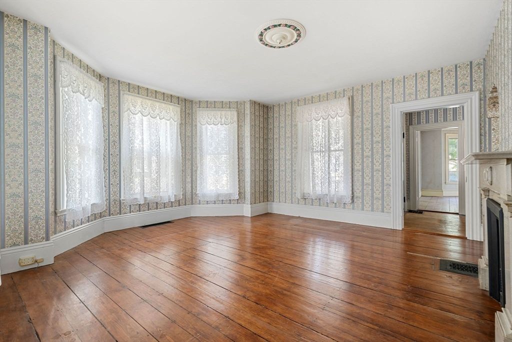 Empty room, Fireplace, Interior, Wood Texture Flooring