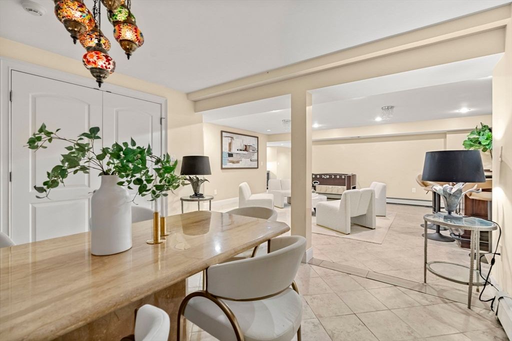 Dining room, Interior, Living room, Recessed Lighting