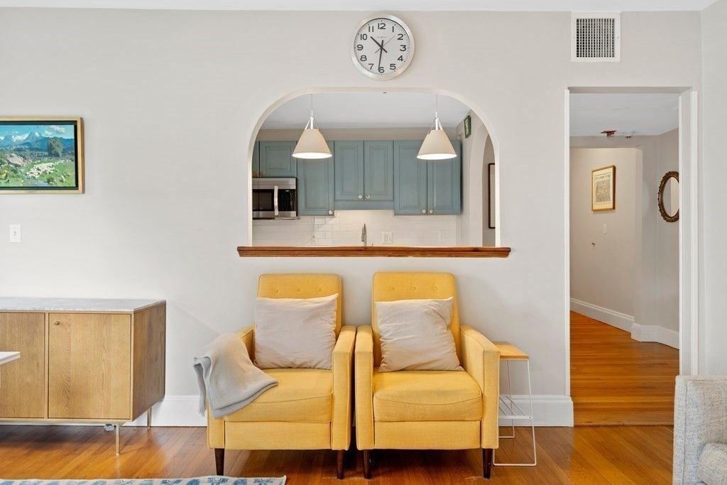 Interior, Kitchen, Pendant Lights, Wood Texture Flooring