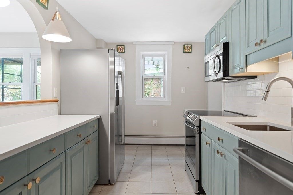 Interior, Kitchen, Pendant Lights, Stainless Steel Appliances