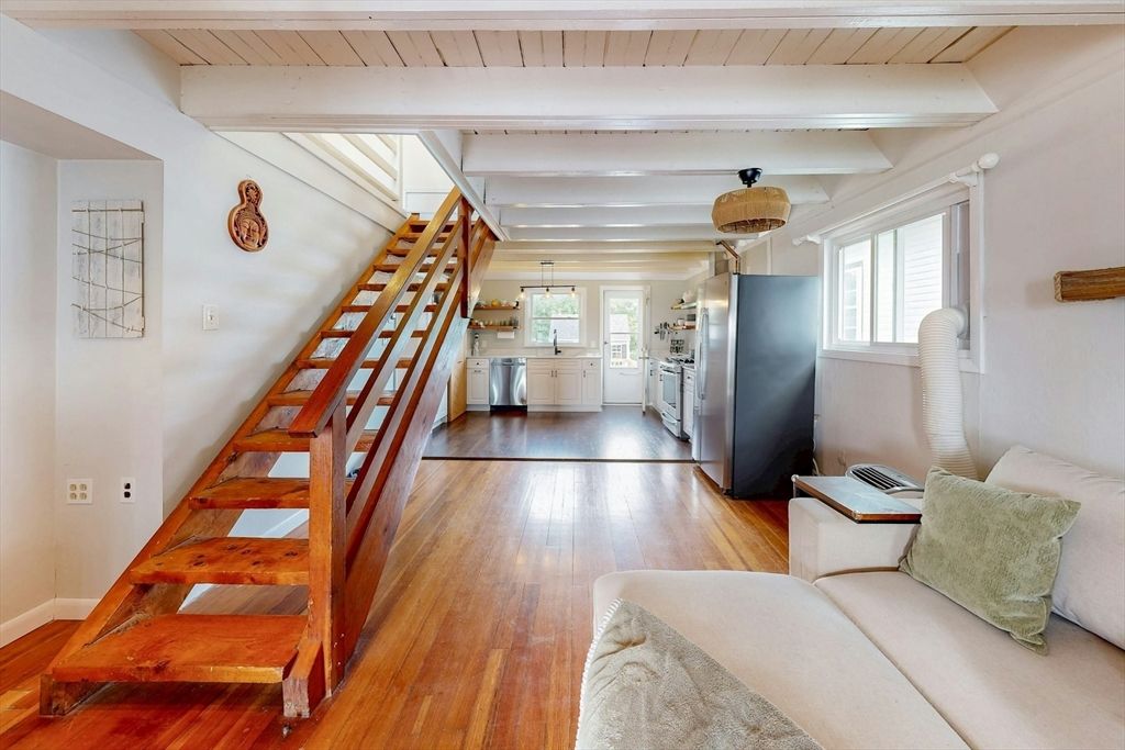 Interior, Kitchen, Pendant Lights, Wood Texture Flooring
