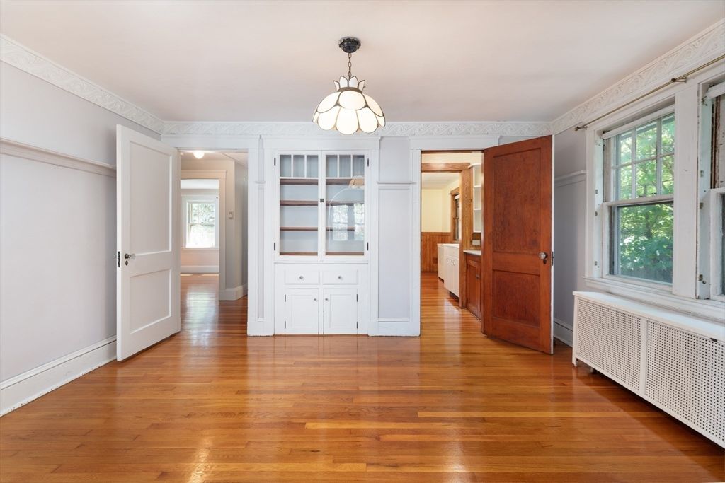 Empty room, Interior, Pendant Lights, Wood Texture Flooring