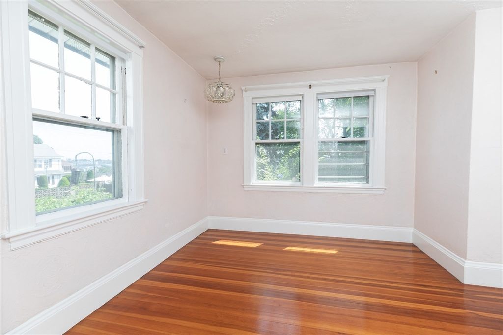 Chandelier, Empty room, Interior, Wood Texture Flooring
