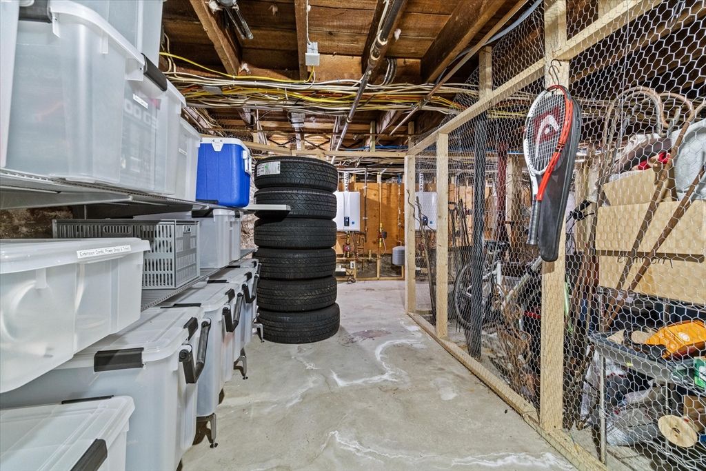 Interior, Wooden Beams
