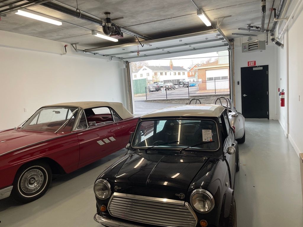 Garage, Interior
