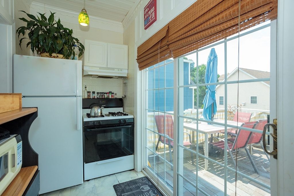 Interior, Kitchen, Pendant Lights