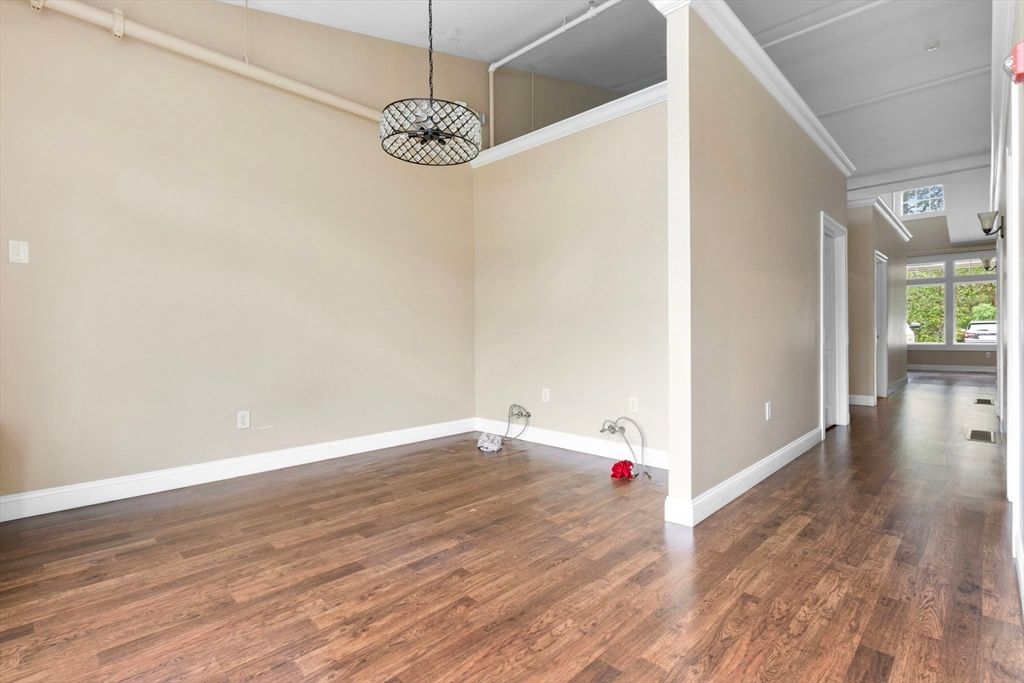 Interior, Pendant Lights, Wood Texture Flooring