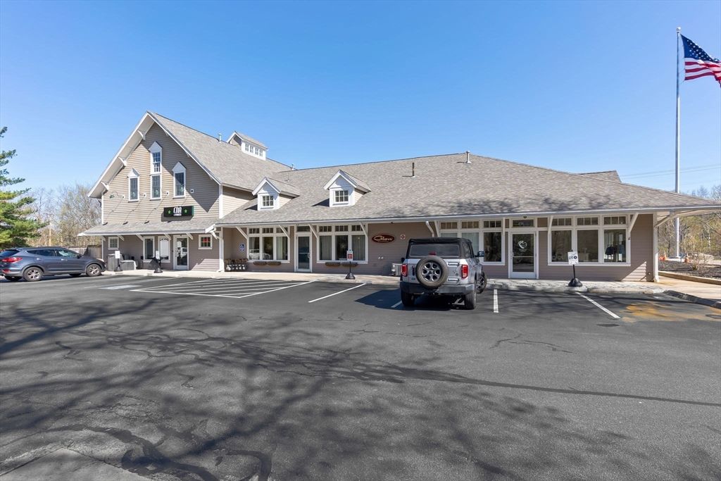 Exterior, Facade, Cape Cod