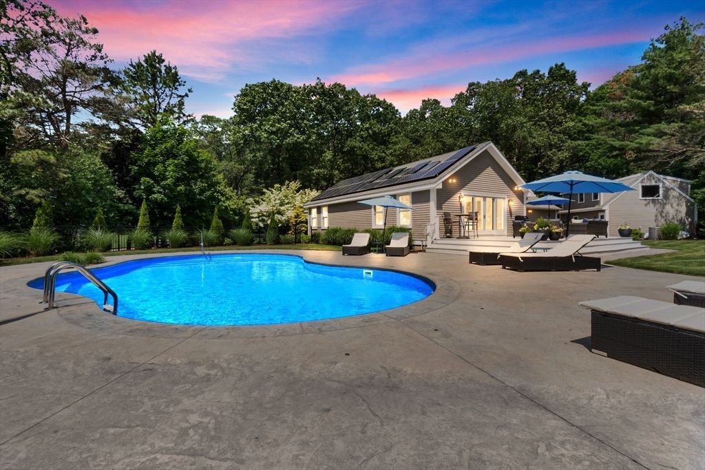 Exterior, Pool, Solar Panels