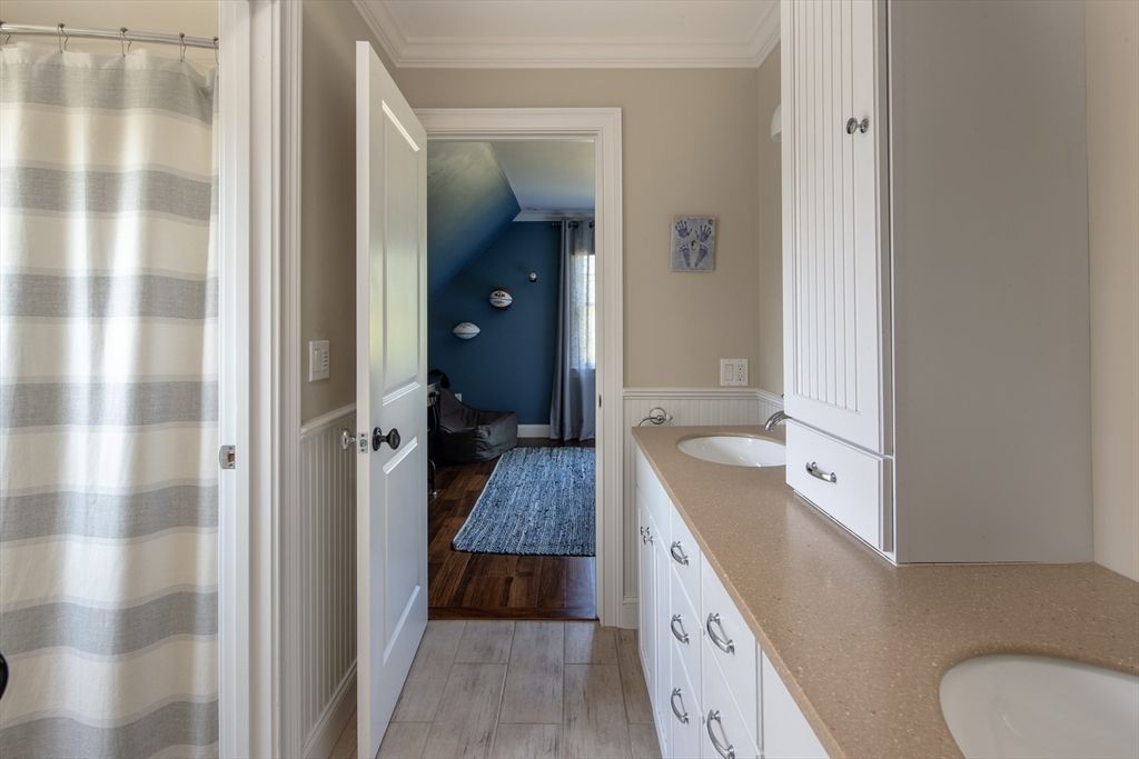 Bathroom, Interior, Wood Texture Flooring
