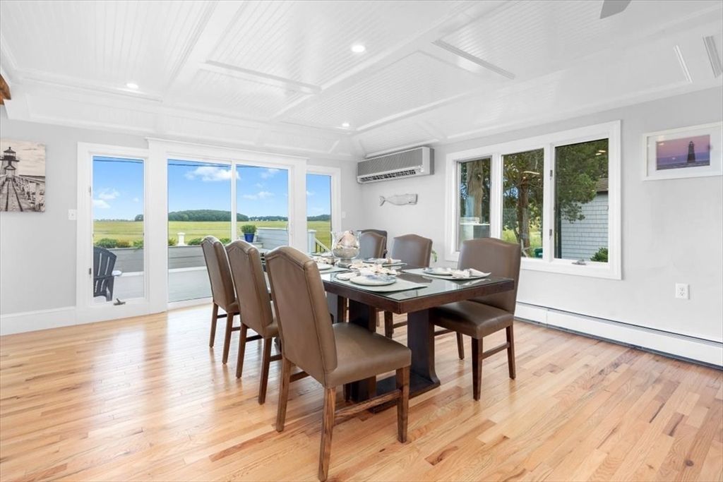 Dining room, Interior, Recessed Lighting, Water, Wood Texture Flooring