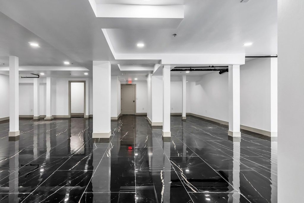 Interior, Recessed Lighting