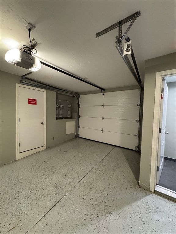 Garage, Interior