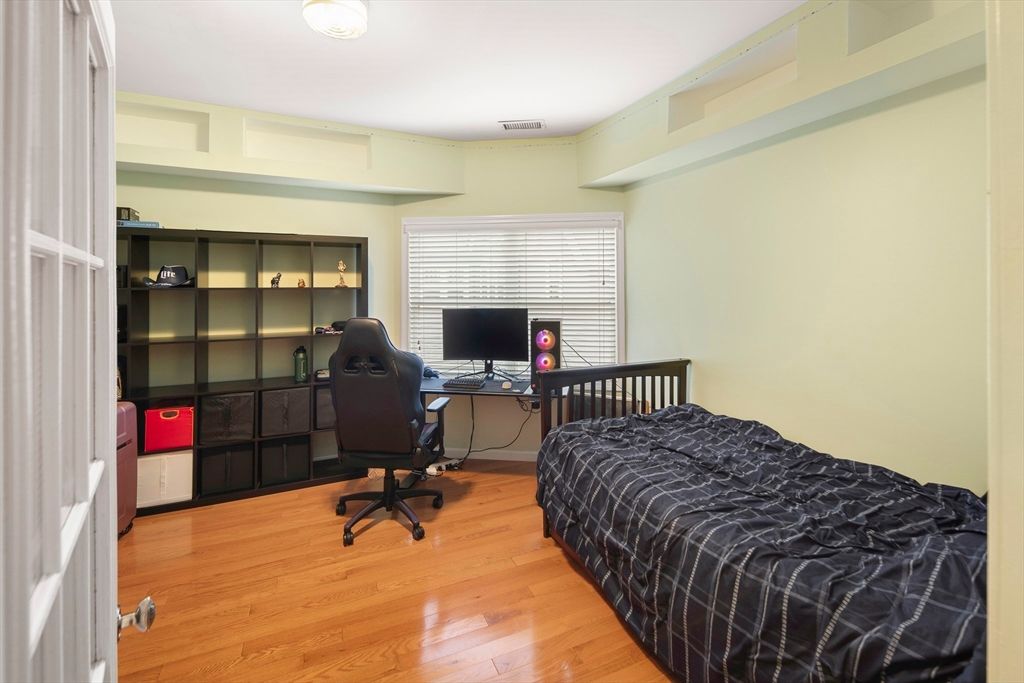 Bedroom, Home Office, Interior, Wood Texture Flooring