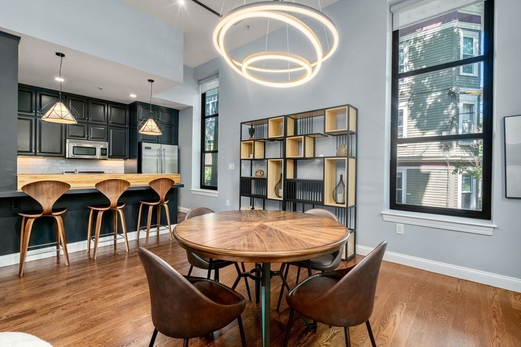 Dining room, Interior, Kitchen, Pendant Lights, Recessed Lighting, Wood Texture Flooring