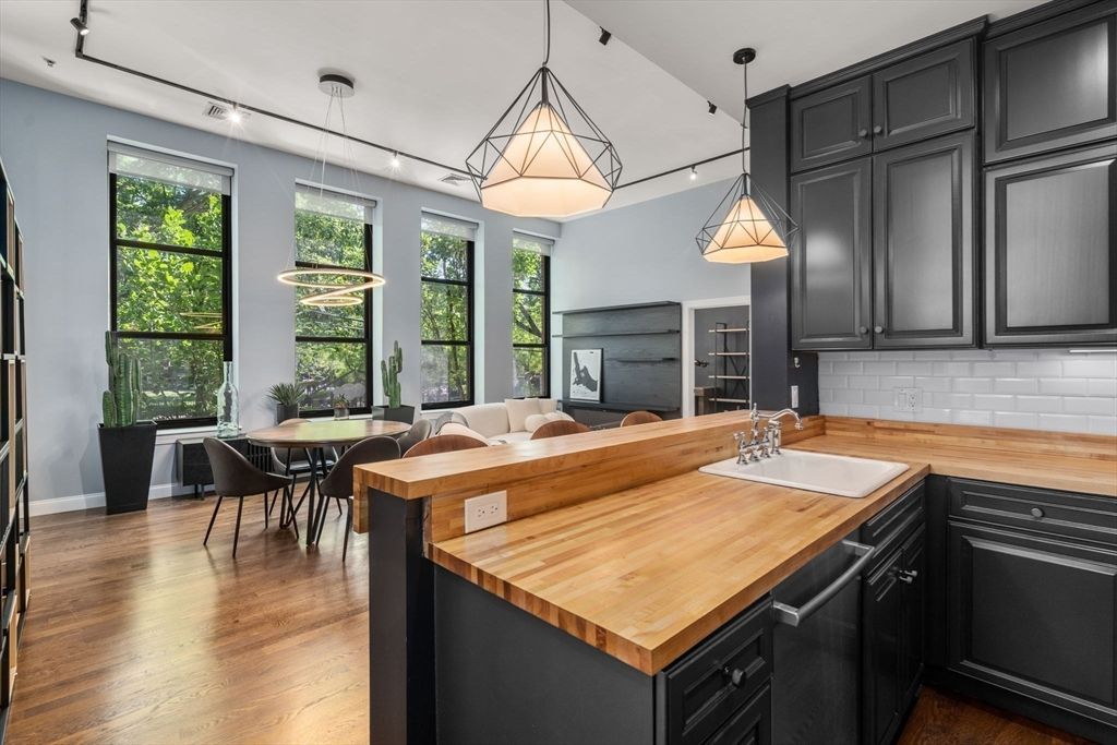 Dining room, Interior, Kitchen, Pendant Lights, Wood Texture Flooring