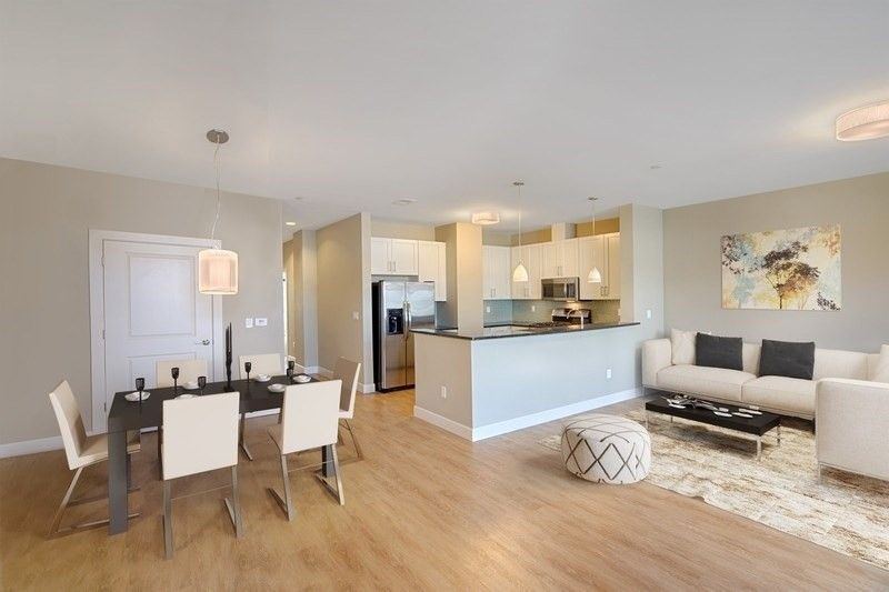 Dining room, Interior, Kitchen, Living room, Pendant Lights, Recessed Lighting, Stainless Steel Appliances, Wood Texture Flooring
