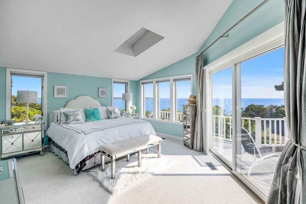 Bedroom, Interior, Water