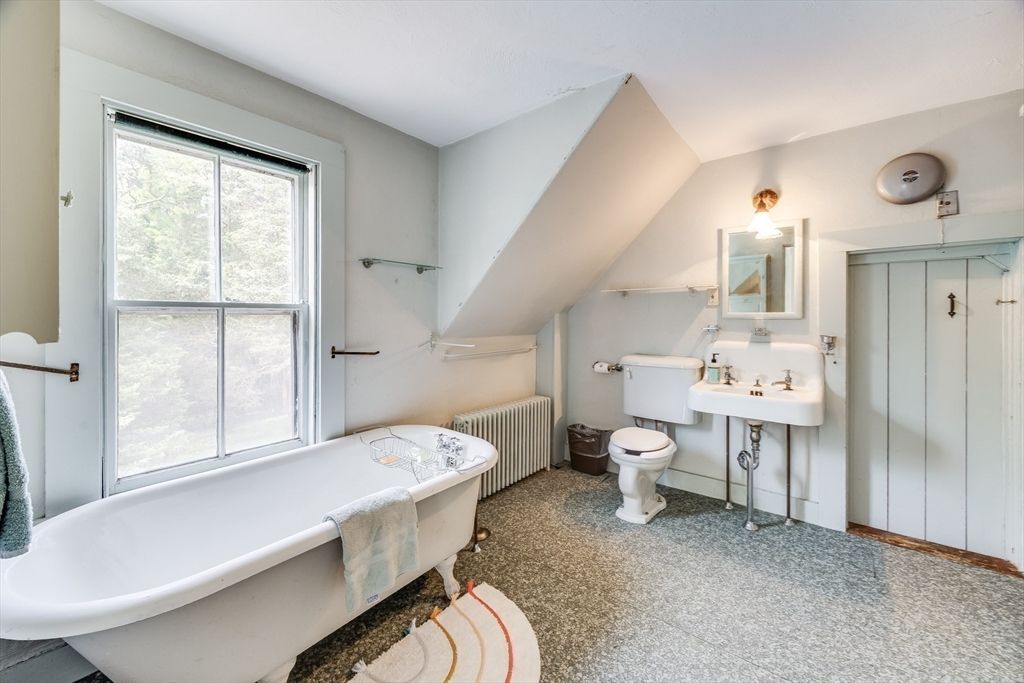 Bathroom, Free Standing Baths, Interior