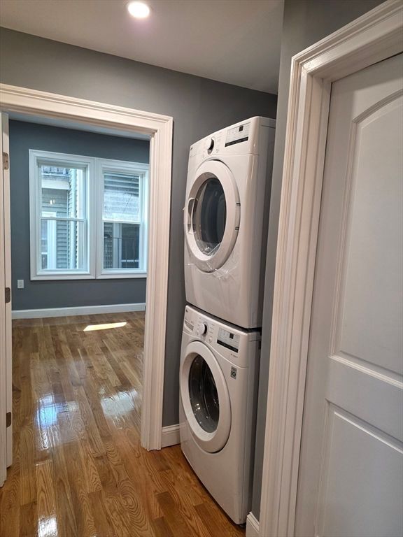 Interior, Recessed Lighting, Utility Closets, Washer, Wood Texture Flooring