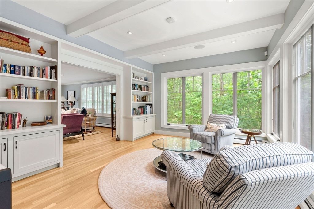 Interior, Recessed Lighting, Walk-in Closets, Wood Texture Flooring