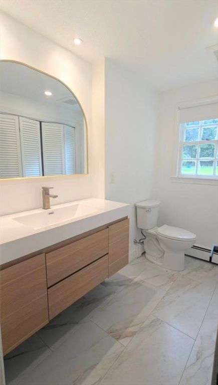 Bathroom, Dual Sink Vanities, Interior, Marble, Recessed Lighting