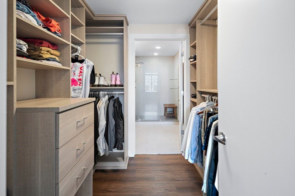 Interior, Recessed Lighting, Walk-in Closets, Wood Texture Flooring