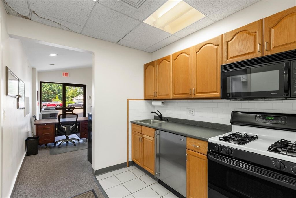 Home Office, Interior, Kitchen, Recessed Lighting