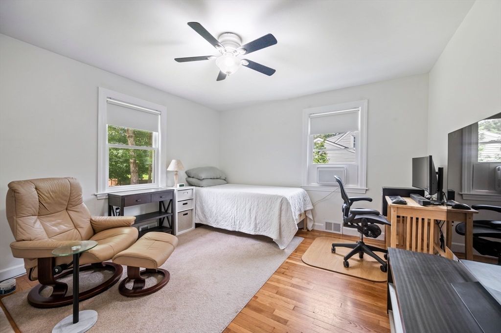 Bedroom, Home Office, Interior, Wood Texture Flooring