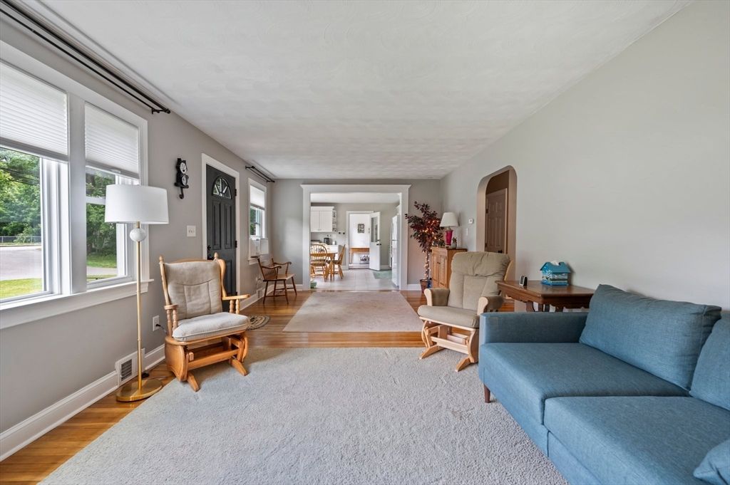 Dining room, Interior, Living room, Wood Texture Flooring