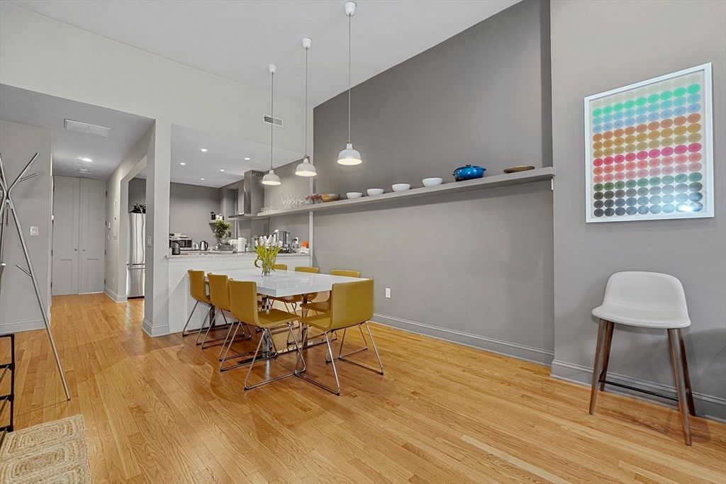 Dining room, Interior, Kitchen, Pendant Lights, Recessed Lighting, Wood Texture Flooring